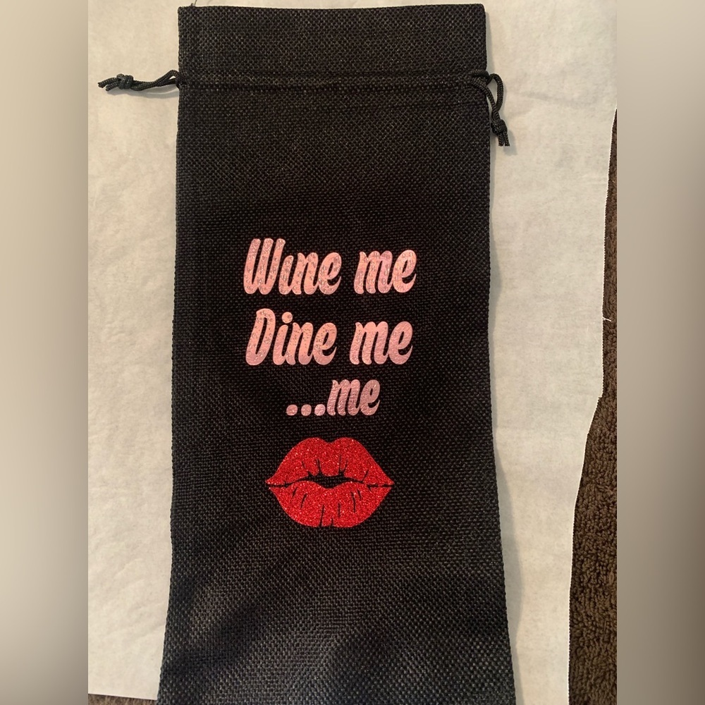 Hand designed wine bag